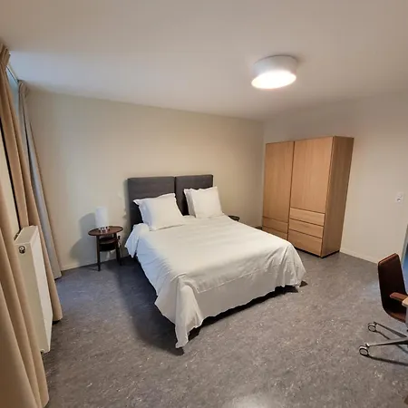 Hoteliere Champollion