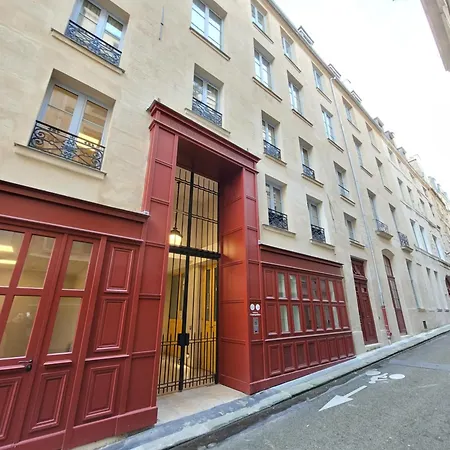 Hoteliere Champollion